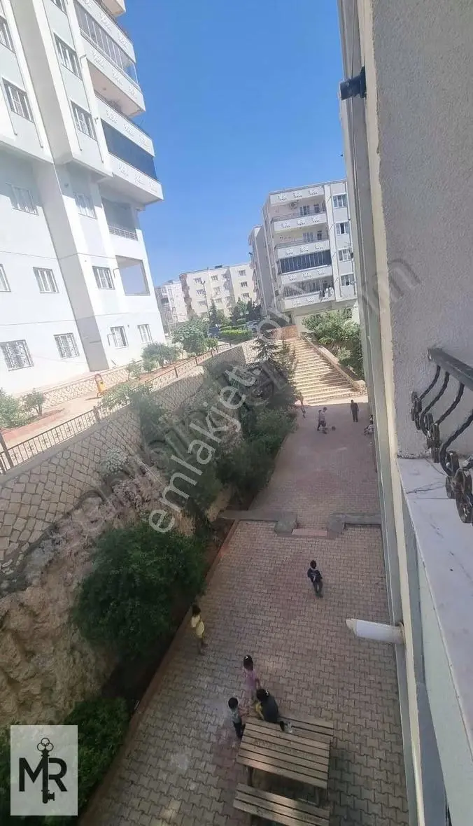 Mr Acabey Emlak'tan Eski Emniyet Civarı Kiralık 3+1 Arakat Daire - Görsel 3