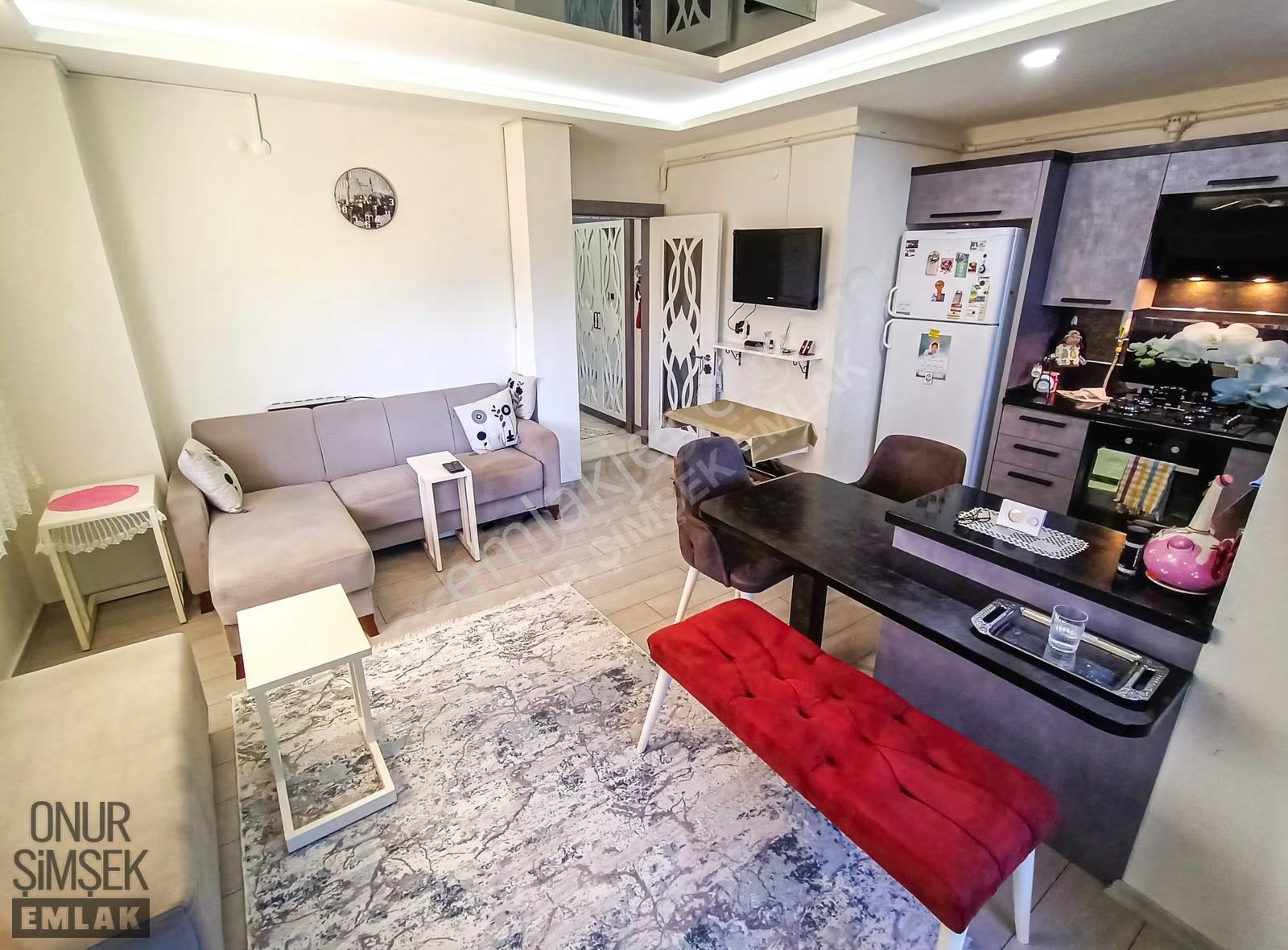 Akçay Altınkum'da Şık Tasarımı Ve 80 M2 Boyutuyla Emsalsiz 1+1 - Görsel 14