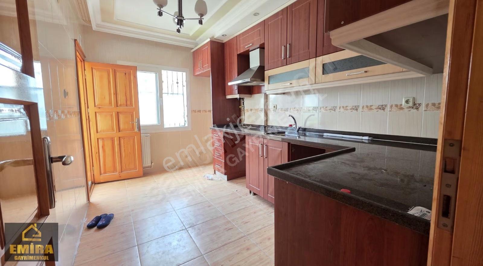 Bahcesehırde 3+1 Kapalı Mutfak Dogalgaz Kombı Bulvarüstü Kiralık - Görsel 2