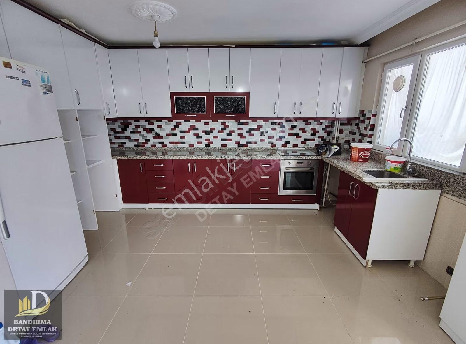Bandırma Hacı Fusuf Mh 2+1 120 M2 Ara Kat Satılık Daire - Görsel 4