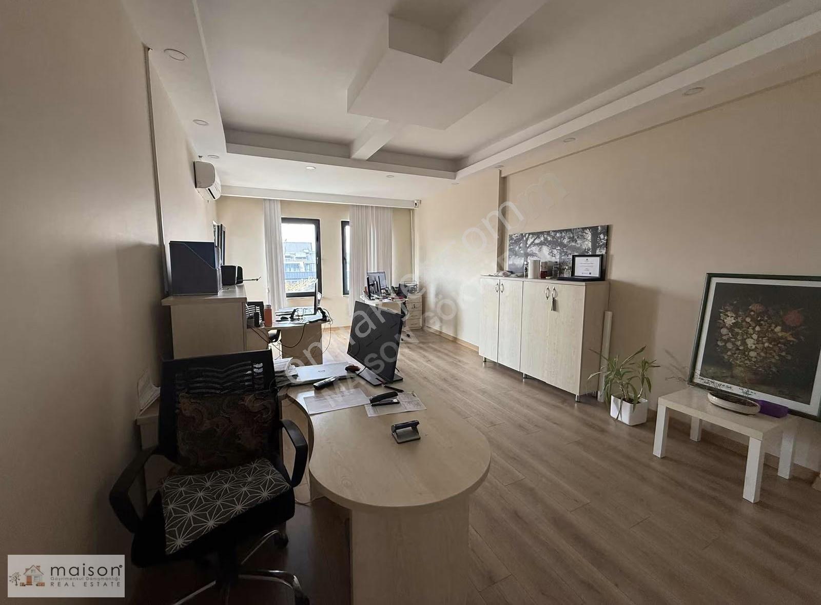 Kemerburgaz'da Merkezi Konumda Kiralık 3+1 Çatı Dubleks - Görsel 35