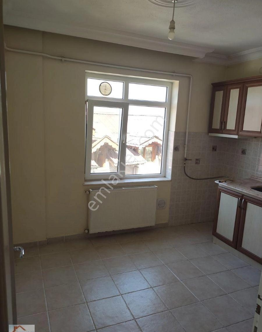 Topçularda 2.kat 3+1 Kiralık Kombili Daire - Görsel 17