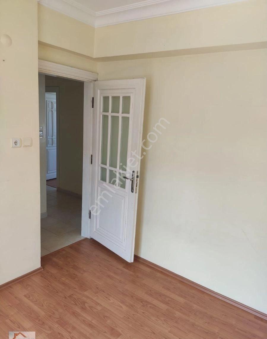 Topçularda 2.kat 3+1 Kiralık Kombili Daire - Görsel 7