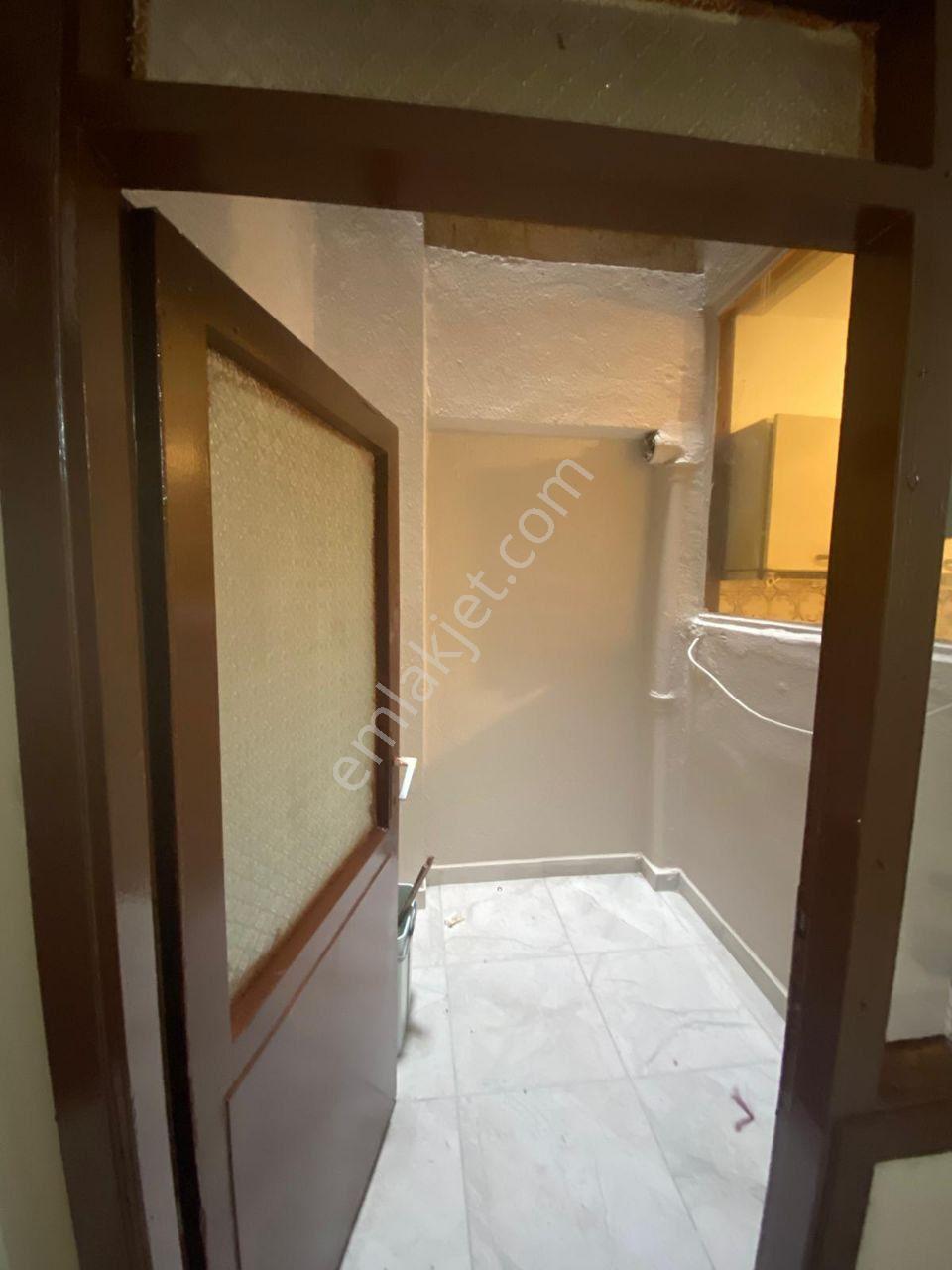 İncirli Cd Üzeri Sahibinden Kiralık Daire - Görsel 11