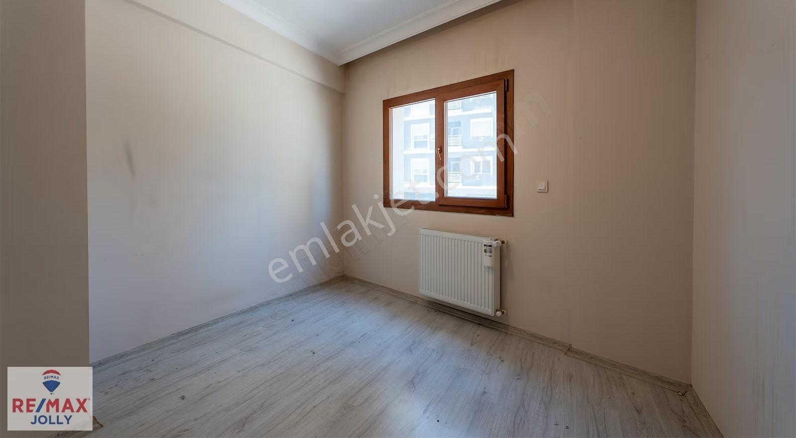 Karşıyaka Nevasta City De Satılık 1+1 Lüks Daire - Görsel 13