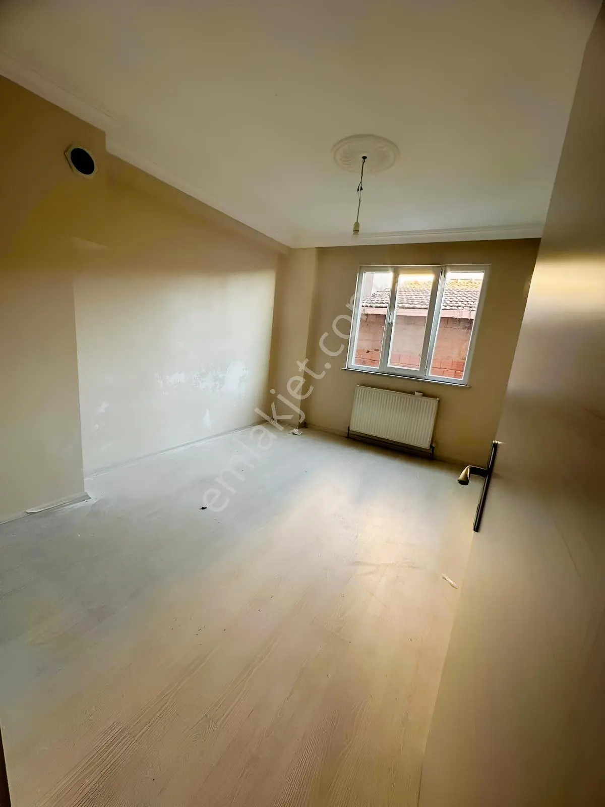 Merkezi Konumunda 2+1 Ara Kat Kiralık Daire - Görsel 3