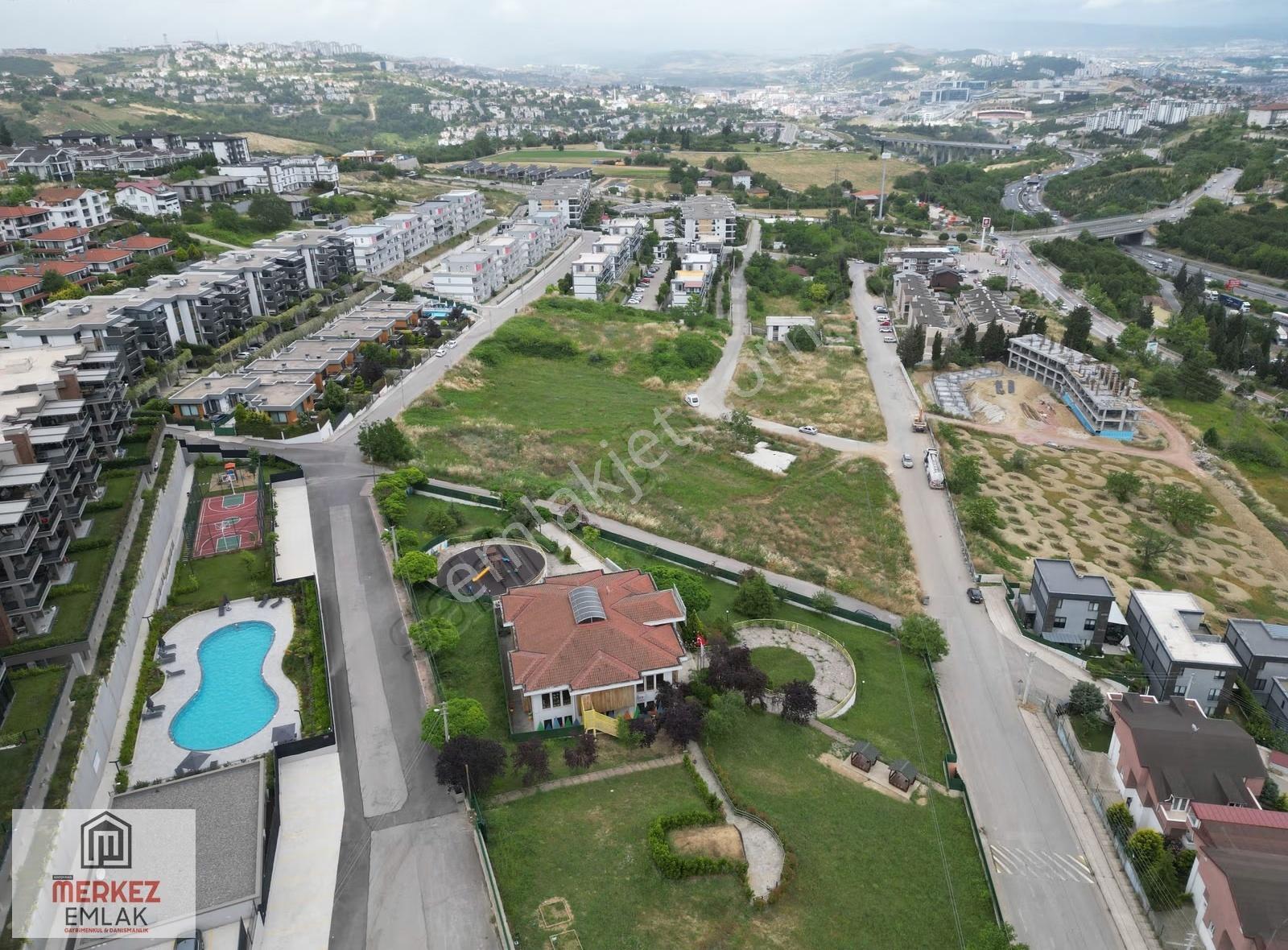 İzmit Tüysüzler Mahallesinde Satılık Arsa 900 M2 - Görsel 3