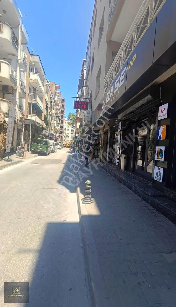 İzmir Bornova Küçük Parkta Satılık Dükkan - Görsel 2