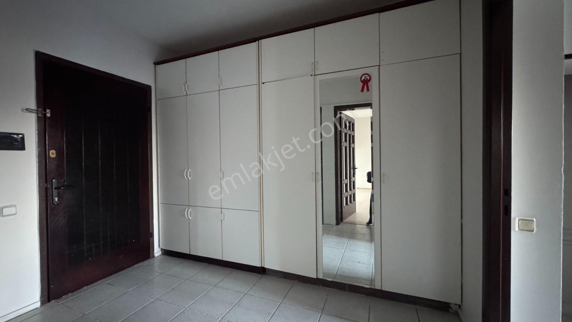 Mavişehir Selçuk Bloklarında Kiralık Önü Açık Köşe 3+1 Daire - Görsel 15