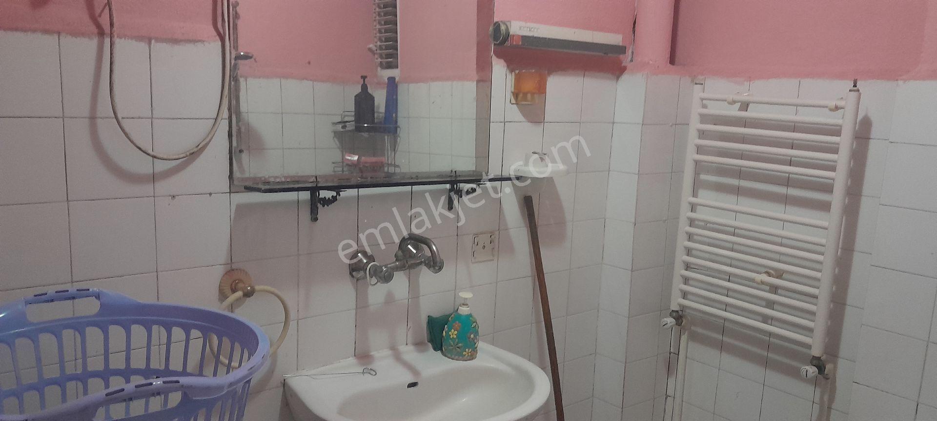 Merkezde Balkonlu Kombili Manzaralı Son Kat Satılık Daire. - Görsel 12