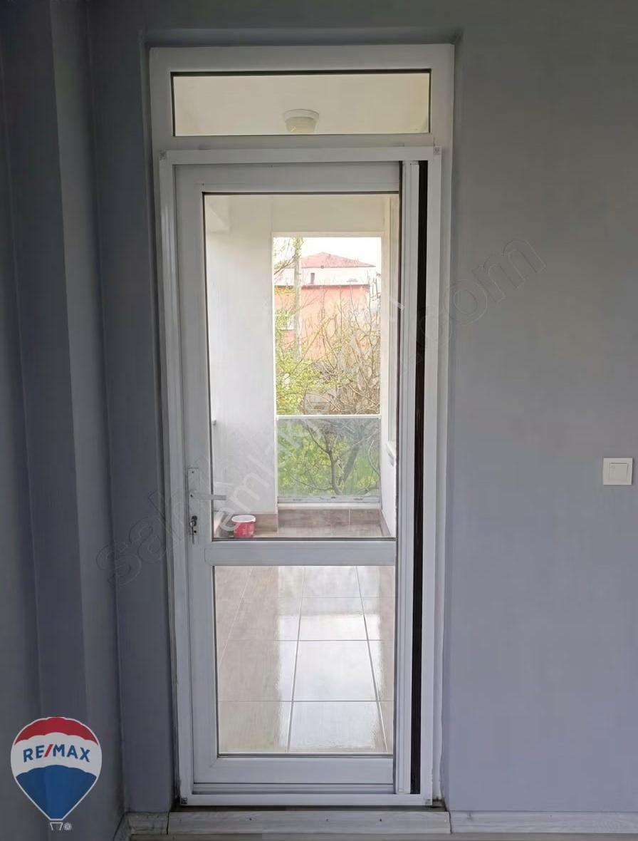 Remax Mavi Rıdvan Gedikten Kaynarcada 2+1 Satılık 85 M2 Daire - Görsel 7