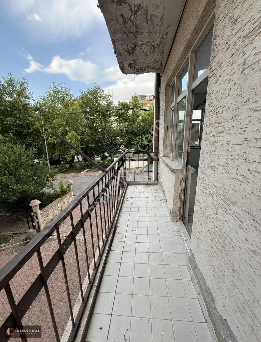 İl Jandarmanın Karşısında 3+1 Kiralık Daire - Görsel 6
