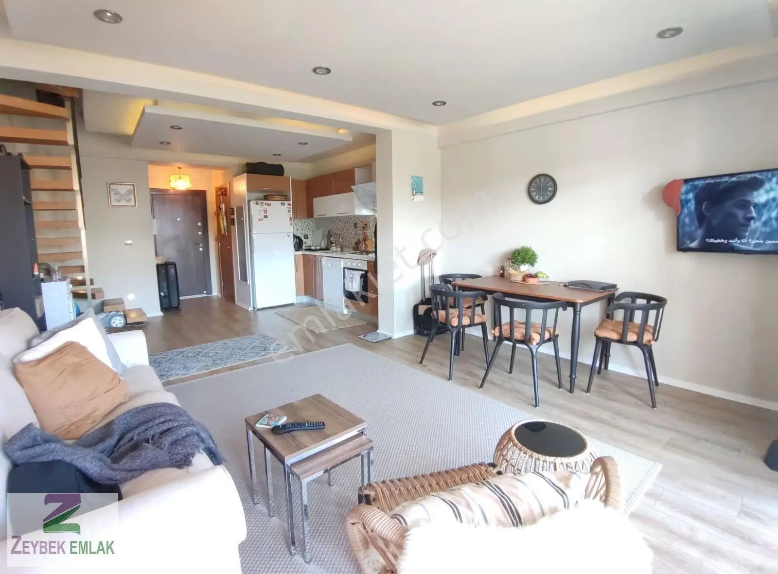 Akarca Mahallesi'nde Site İçerisinde Satılık 2+1 Daire