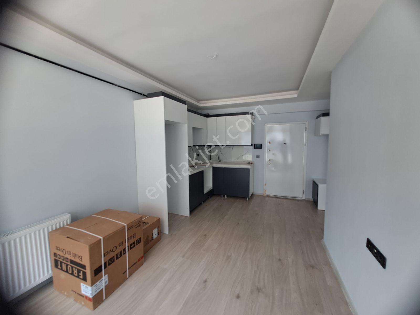 Alaçati Gayrimenkulden Incek'te Kiralik Eşyasız 1+1 Daire - Görsel 34