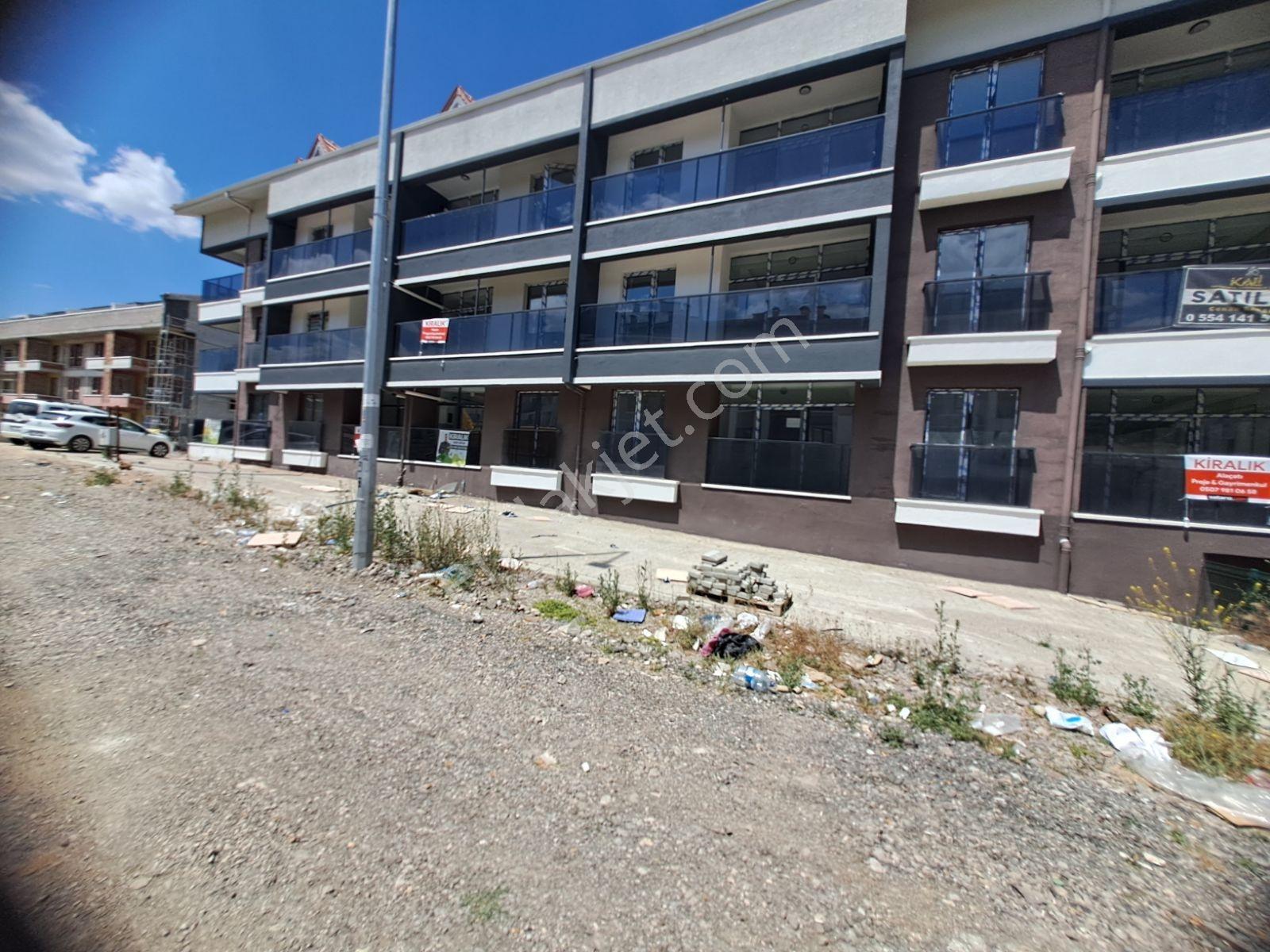 Alaçati Gayrimenkulden Incek'te Kiralik Eşyasız 1+1 Daire - Görsel 16