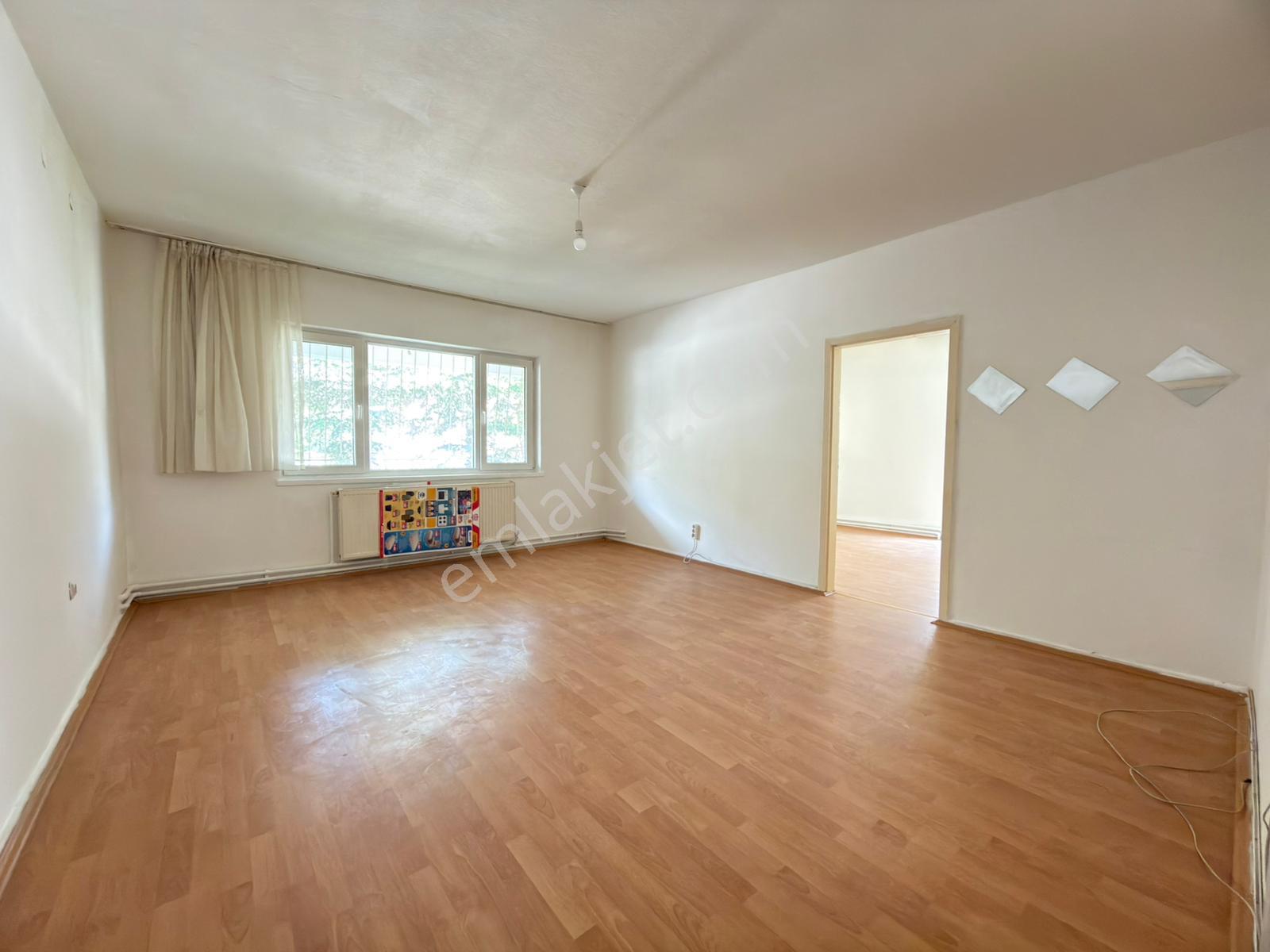19 Mayıs'da Cadde Yakını Yüksek Giriş Balkonlu Geniş 2+1 Daire - Görsel 23