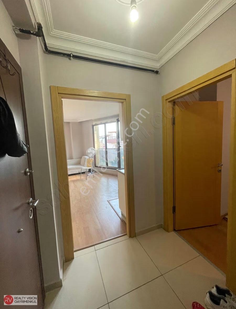 Ataşehir Esatpaşada Eşyalı Kiralık 1+1 Ara Kat Daire - Görsel 2