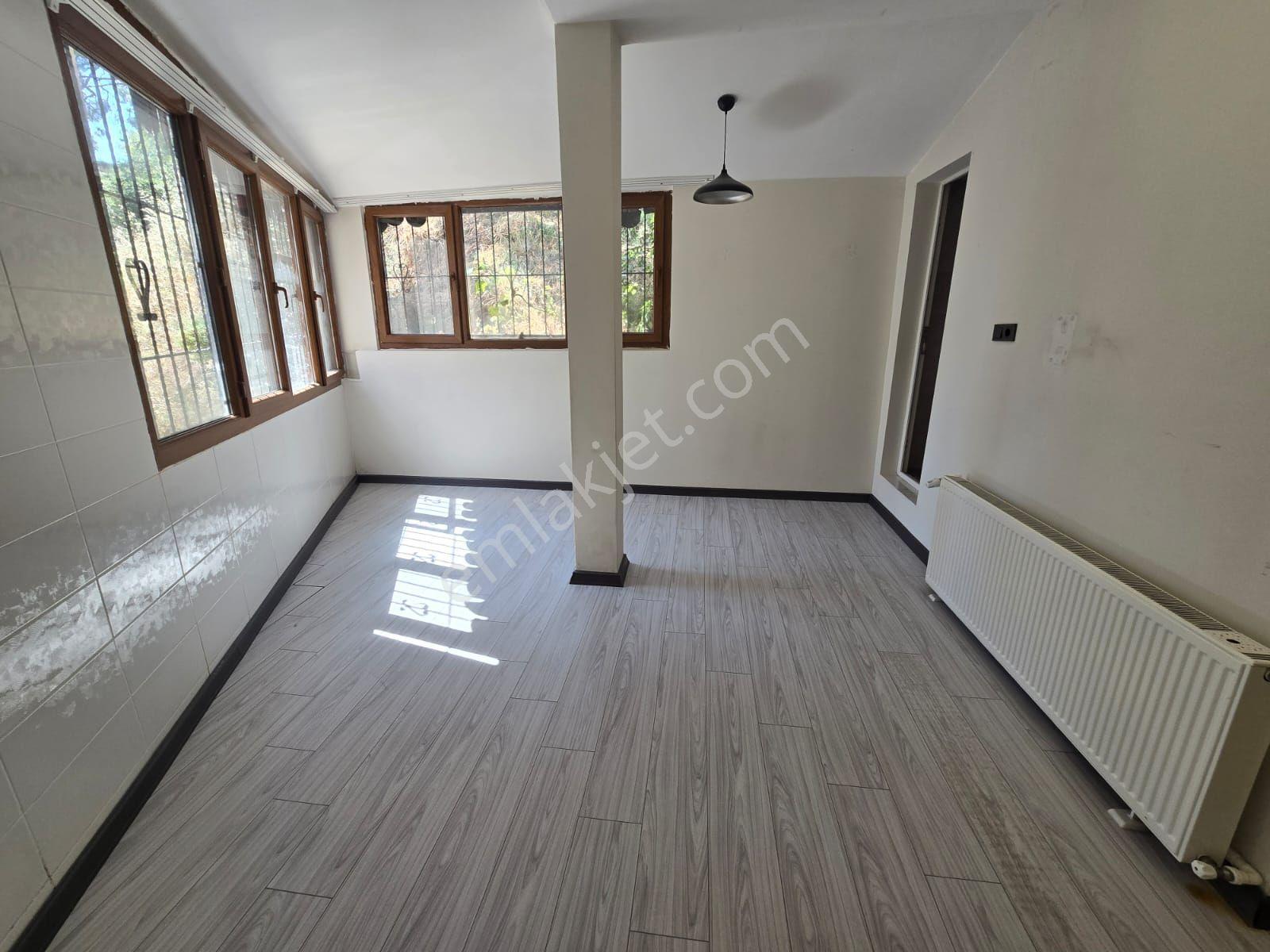 Metro Yakını Herşey Dahil İçi Full Yapılı Kiralık 1+1 Daire - Görsel 12