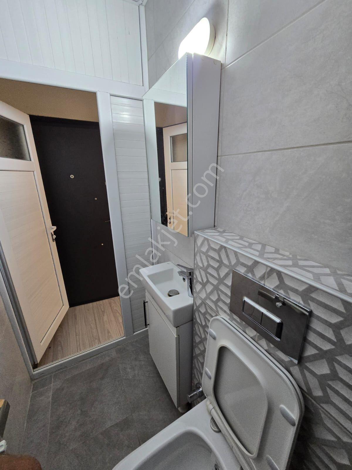 Metro Yakını Herşey Dahil İçi Full Yapılı Kiralık 1+1 Daire - Görsel 11