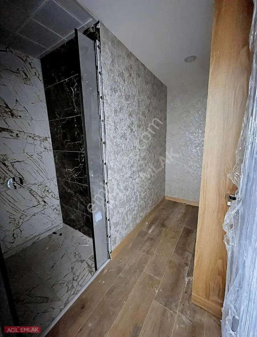 Acil Emlaktan Düştü Karşıyakada 3+1 Satılık Sıfır Daire Düştü - Görsel 5