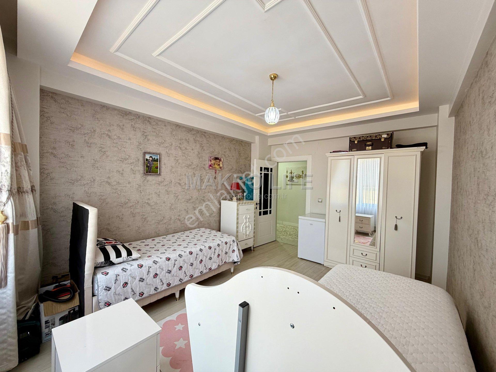 Üçkuyularda 30 Luk Yol Üzeri 3,5+1 Lüks Daire - Görsel 7