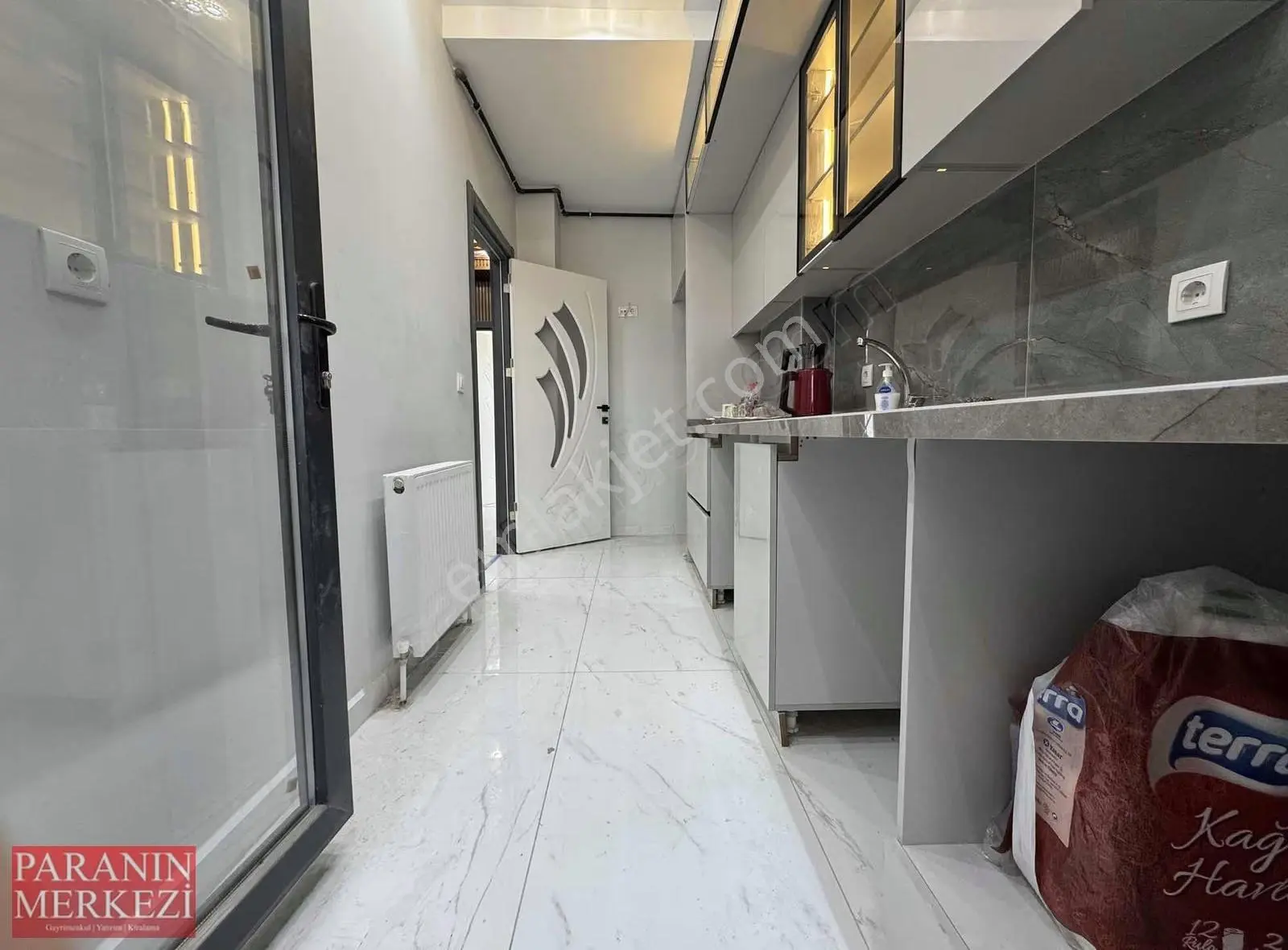Avcılarda Metrobüse+e5 Dibinde 1+1 Kiralık Kapalı Mufak Daire - Görsel 5