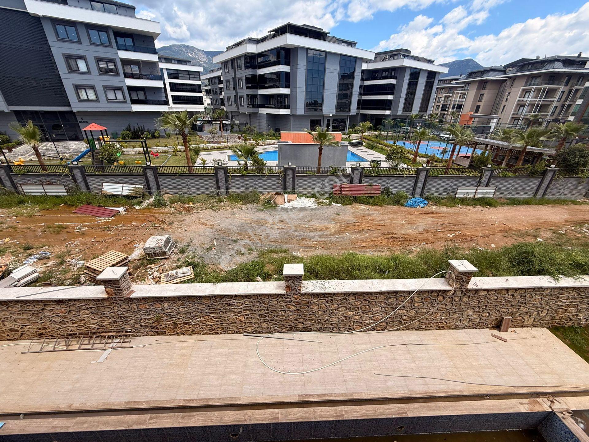 Oba Çarşamba Bölgesi 2+1 Site İçerisinde Ayrı Mutfak Kiralık Dairemiz - Görsel 17