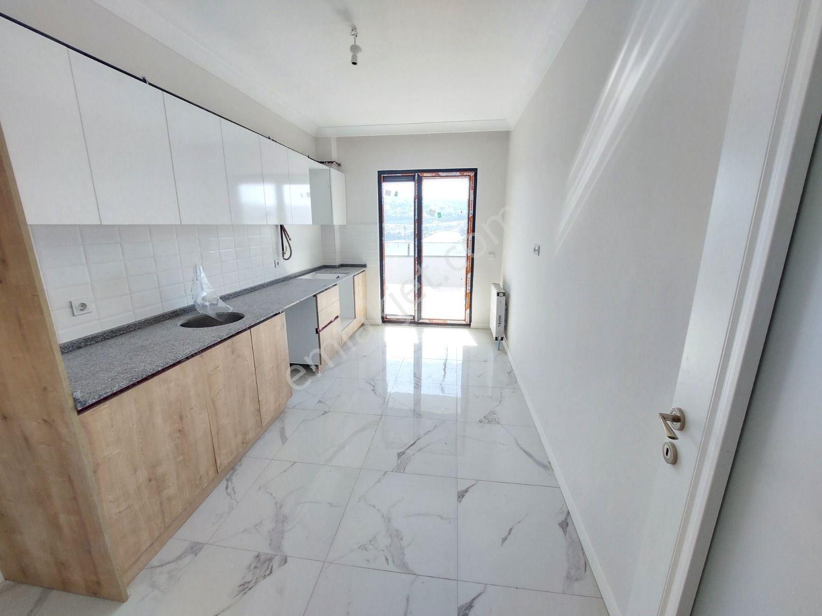 Altın Emlak'tan Panoramik Göl Manzaralı 4+1 Arakat Kiralık Daire - Görsel 13