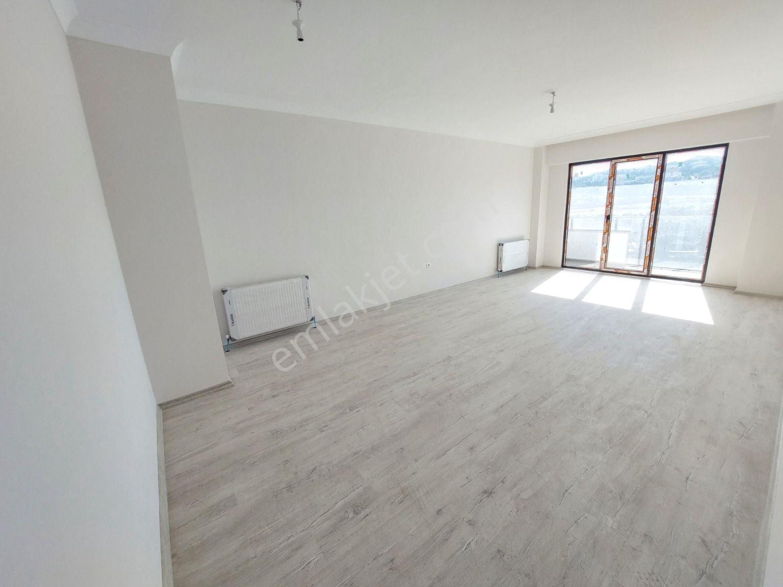 Altın Emlak'tan Panoramik Göl Manzaralı 4+1 Arakat Kiralık Daire - Görsel 9