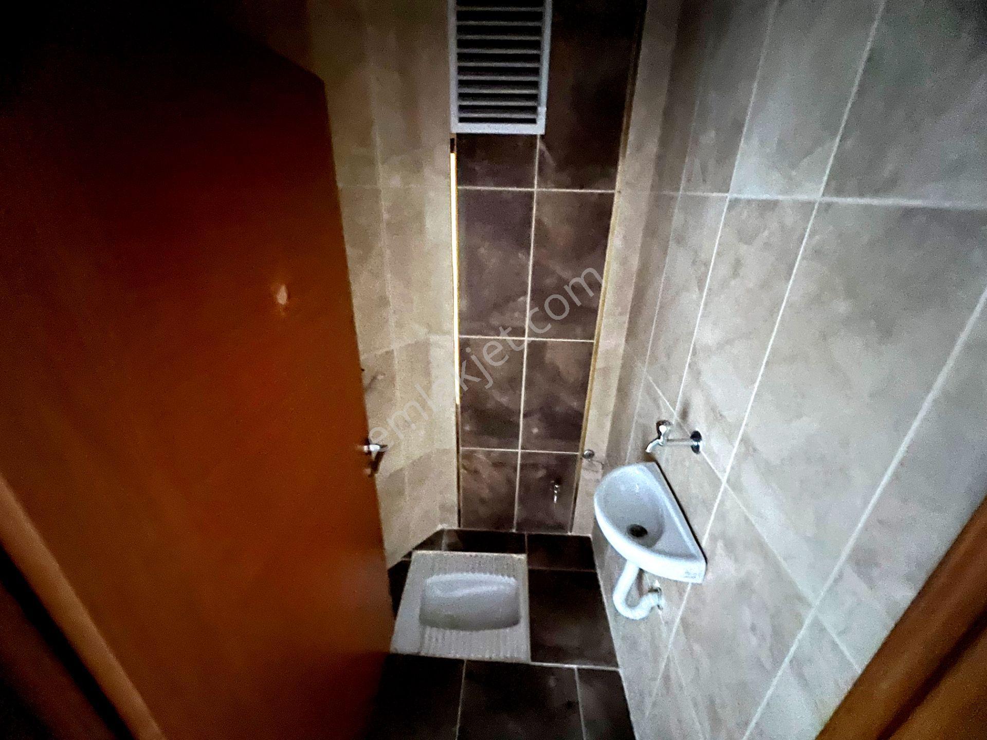 Pamuklarda Seval Ve Kızılcahamam Cadde Üstü Ara Katta Giyinme Odalı Satlık 3+1 Daire - Görsel 36