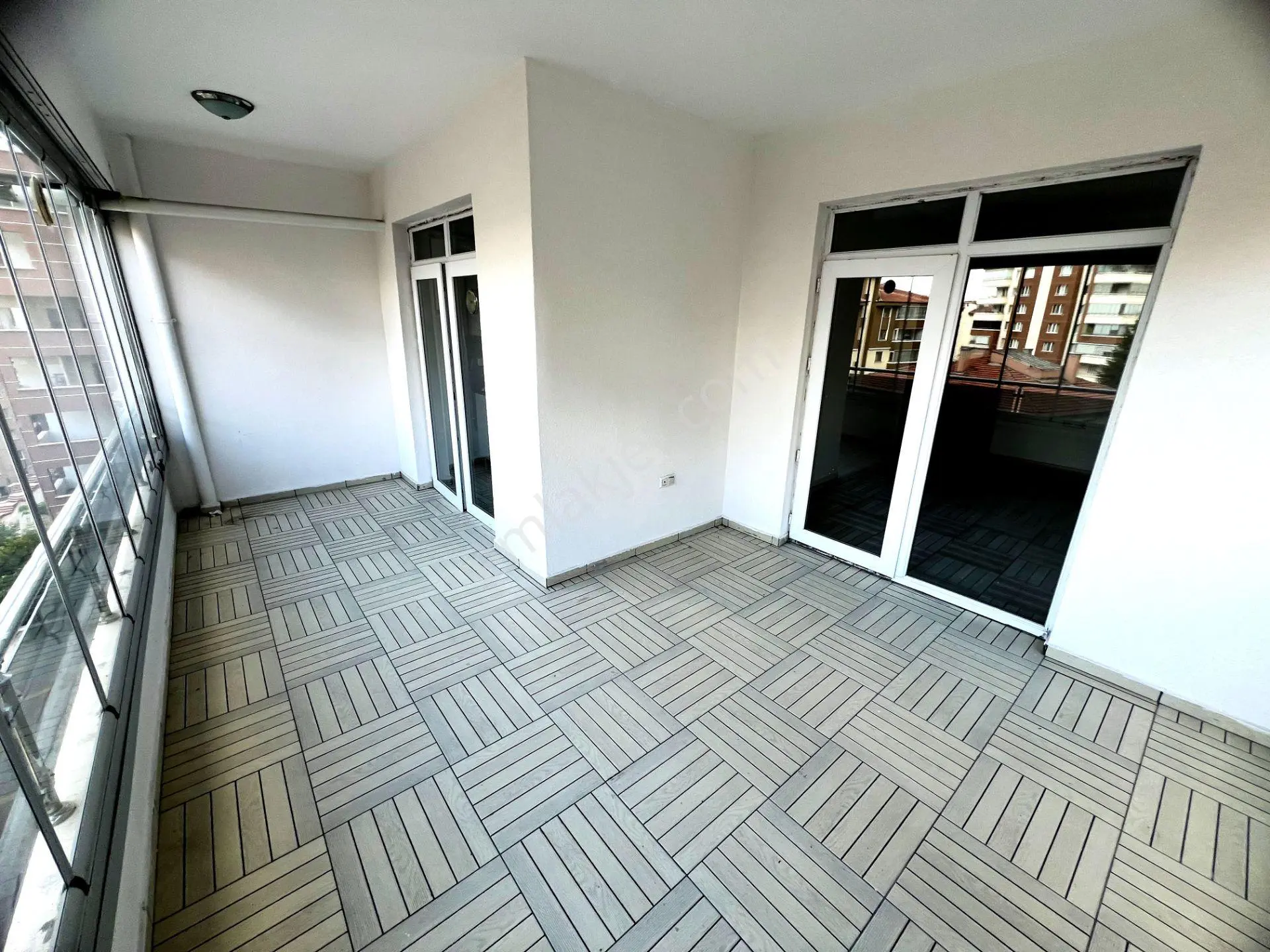 Pamuklarda Seval Ve Kızılcahamam Cadde Üstü Ara Katta Giyinme Odalı Satlık 3+1 Daire - Görsel 10