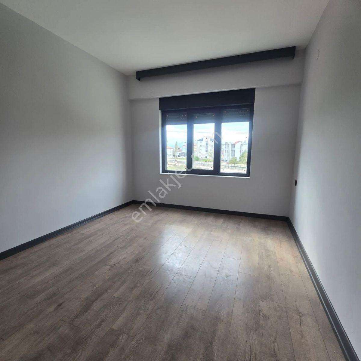 Saha 'dan Nezih Site İçinde Geniş 2+1 Daire - Görsel 5