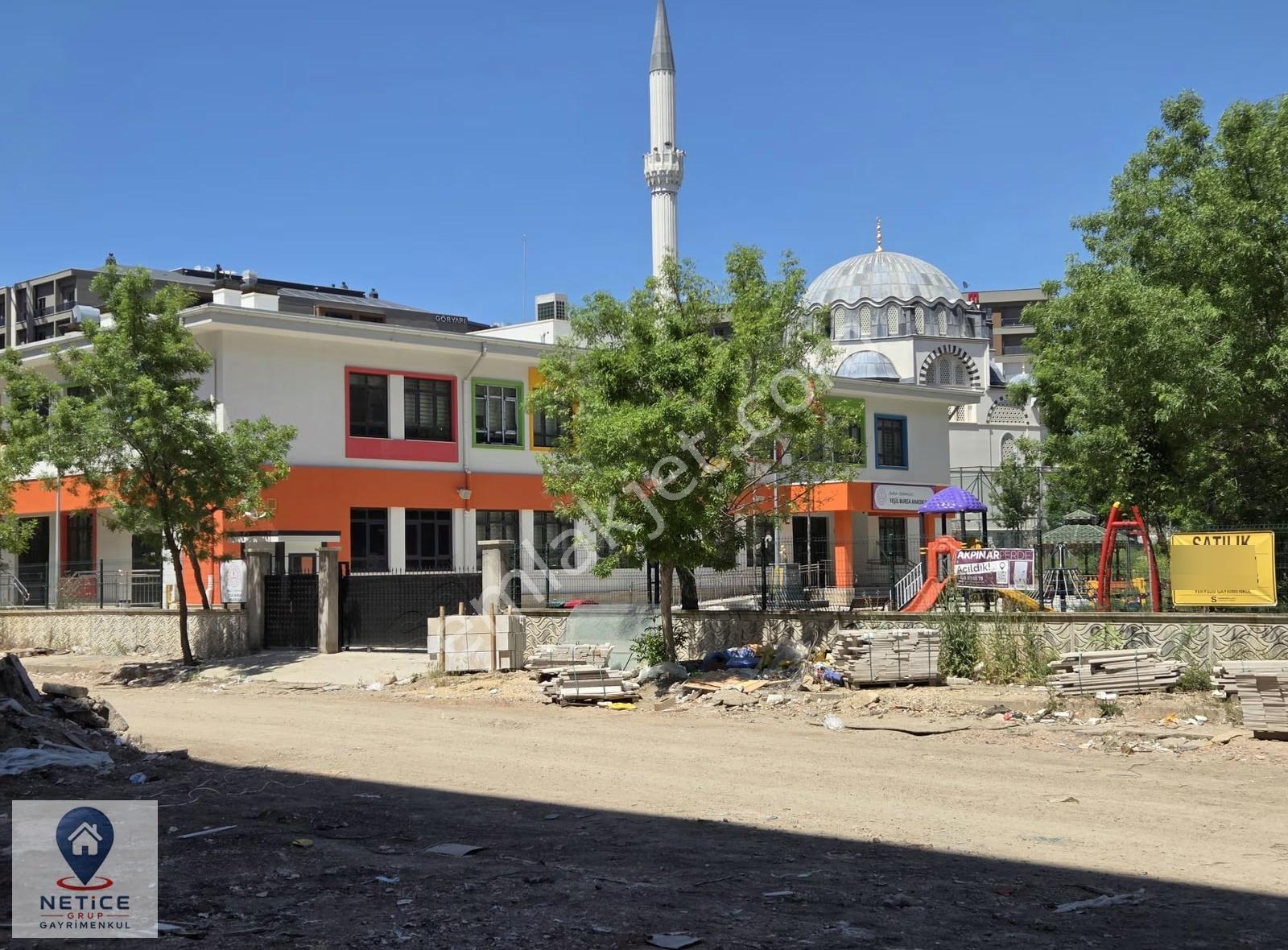 Metro Karşısı,koruline 6 Ve 7de,satılık 3+1,3.kat Güzel Daireler - Görsel 19