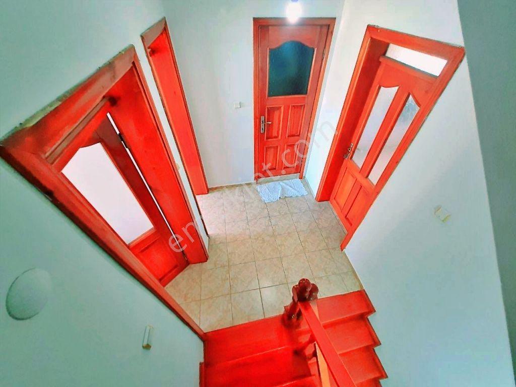 Uytundan Akçayda Nezih Site İçinde Geniş Bahçeli Eşyalı 3+1villa - Görsel 12