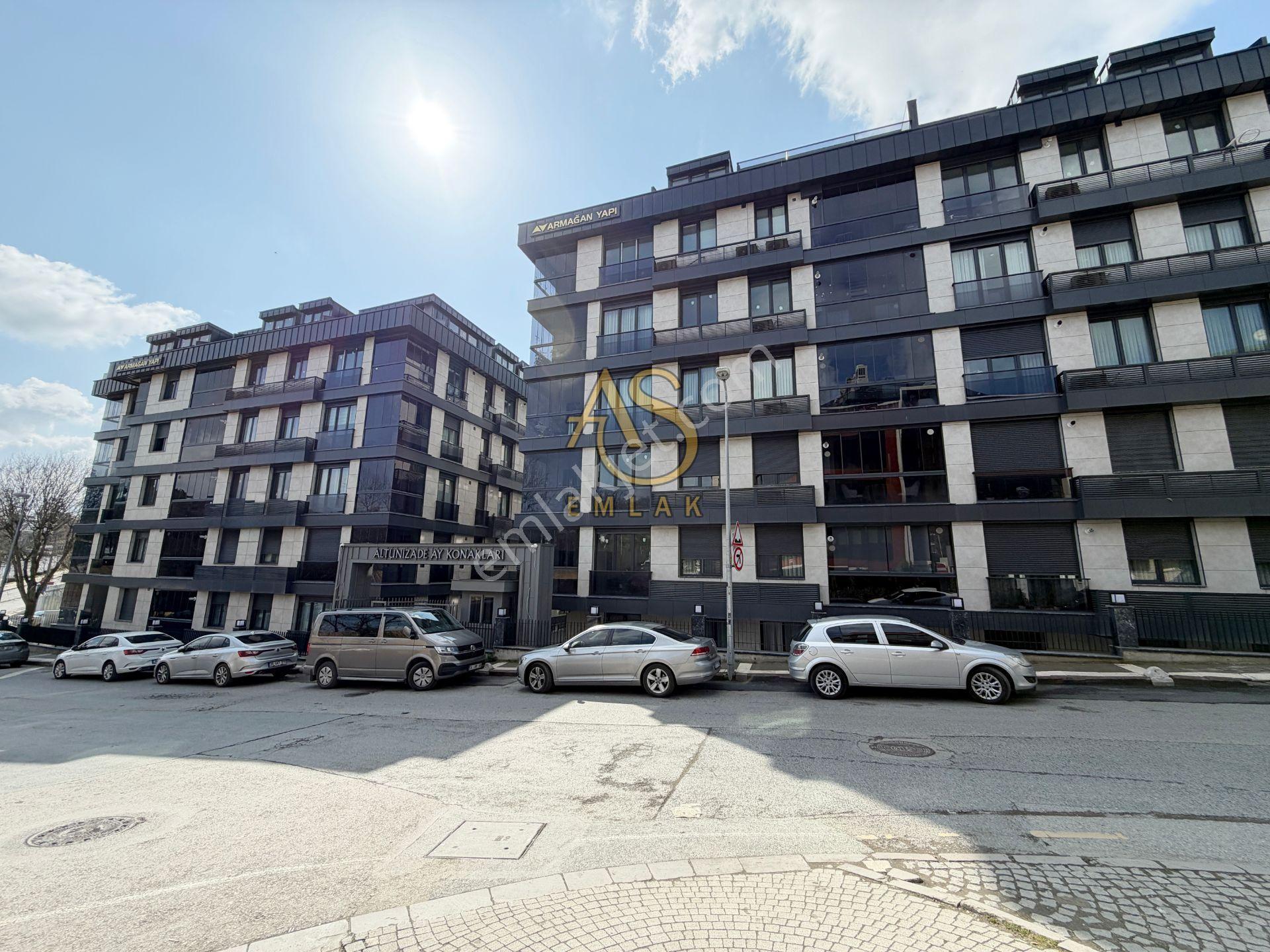 As Emlak'tan 2+2 Altunizade Ay Konaklarında Otoparklı Lüx Dublex