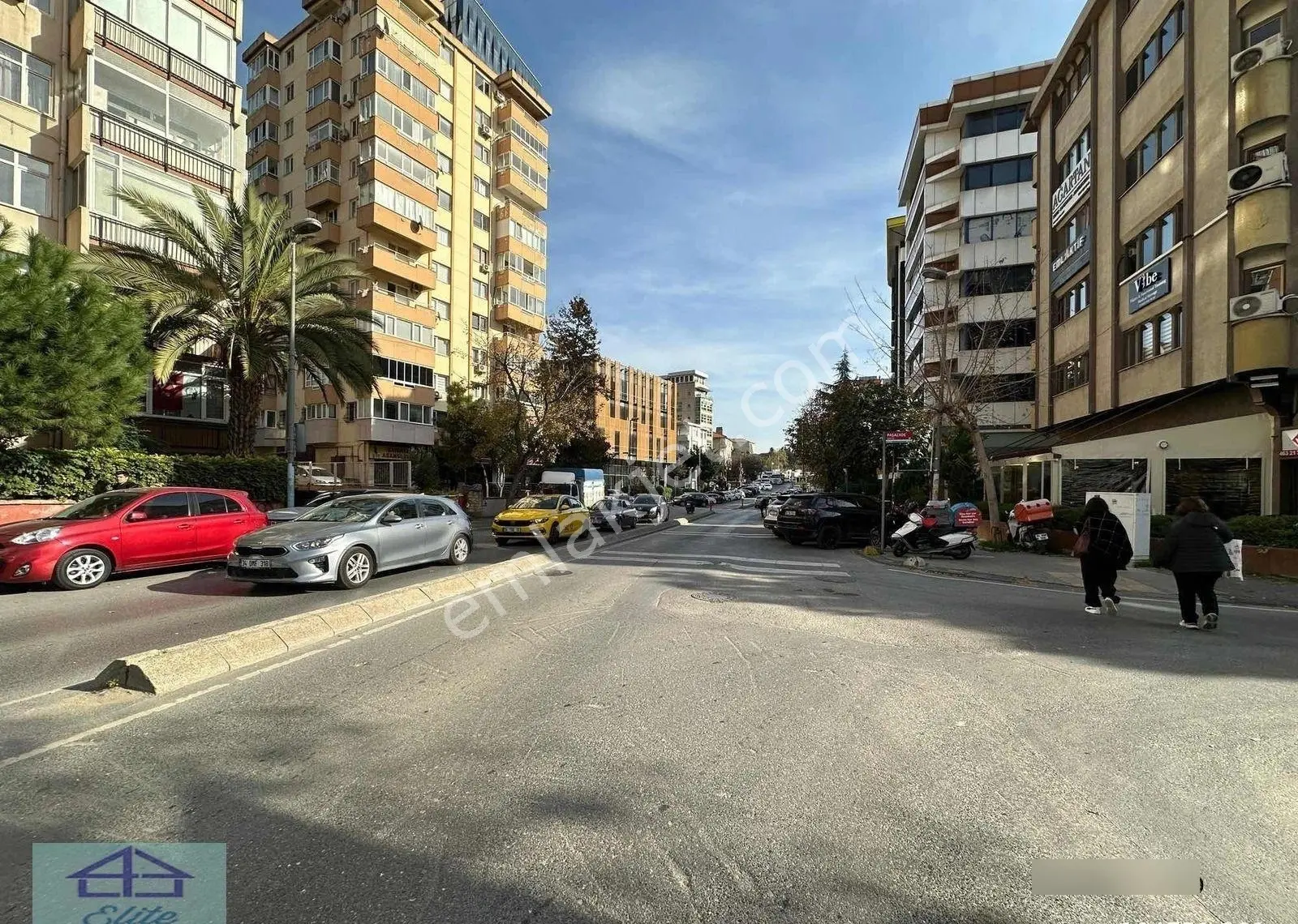 Bayar Caddesi'nde Satılık Prestijli Konumda Dükkan