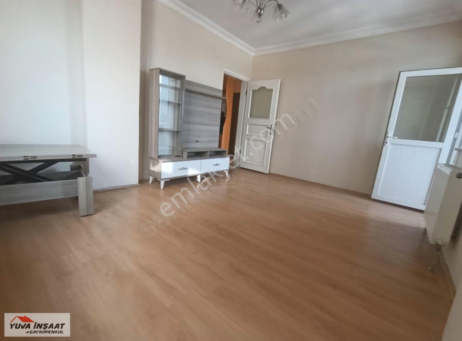 Darıca Osman Gazi De 3+1 Cadde Üzerinde 145m² Ara Kat 2006 Yapım - Görsel 5