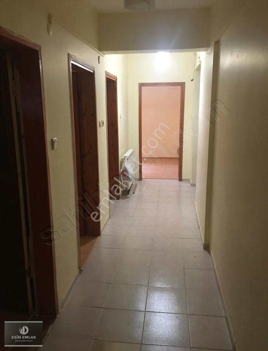 Topselvi Mah Balkonlu Ferah Geniş M2'li 3+1 Satılık Daire - Görsel 10