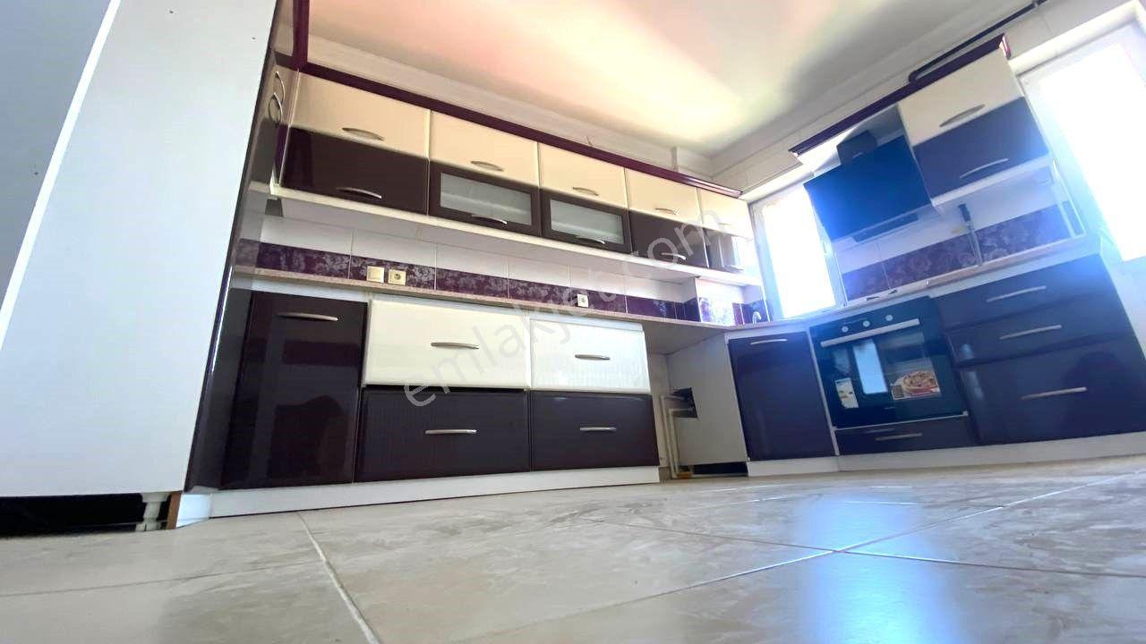 Aktiften Merkezi Konumda 125 M2 Evebeyn Banyolu Asansörlü Çift Cephe Satılık Daire