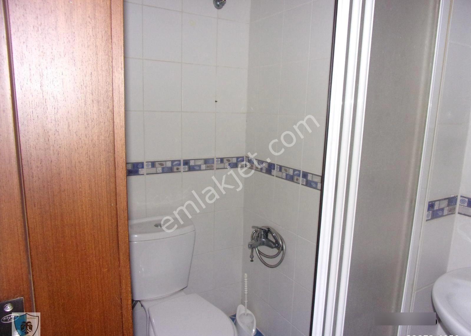 Tarabya Sanatçılar Sitesinde 3+1 140 Metrekare Bakımlılı Kiralık Daire - Görsel 32