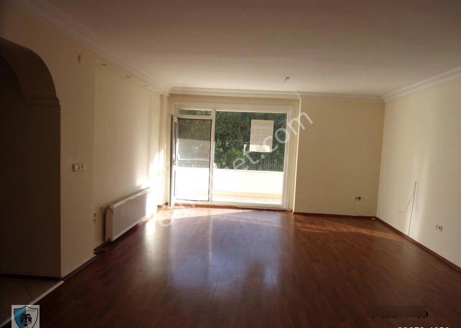 Tarabya Sanatçılar Sitesinde 3+1 140 Metrekare Bakımlılı Kiralık Daire - Görsel 20
