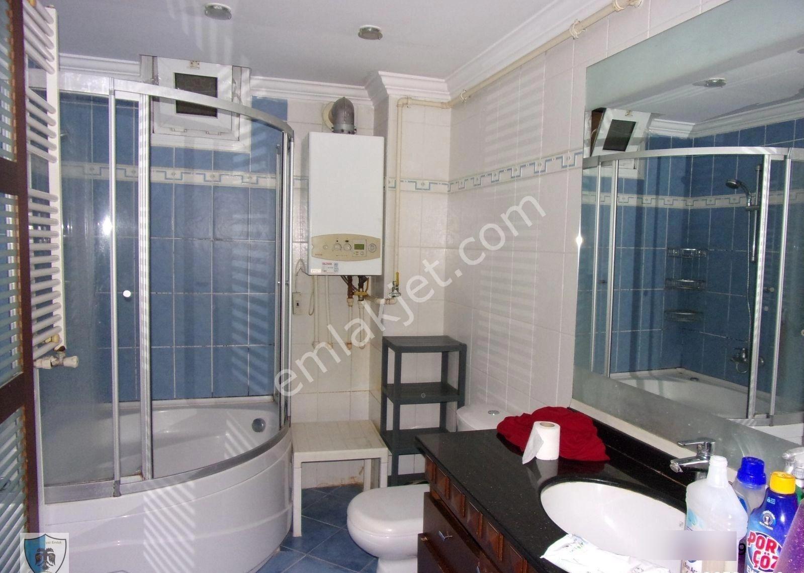 Tarabya Sanatçılar Sitesinde 3+1 140 Metrekare Bakımlılı Kiralık Daire - Görsel 22