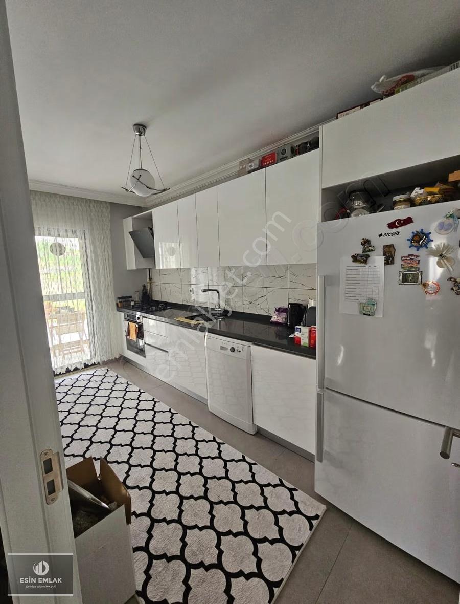 Velibaba Mah Ferah Arakat Site İçi Balkonlu Lüx 2+1 Daire