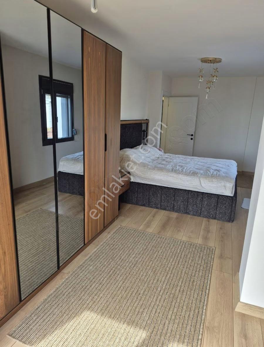 Ayvalık Altınova'da Denize Sıfır Full Eşyalı 5+1 Lüks Villa - Görsel 35