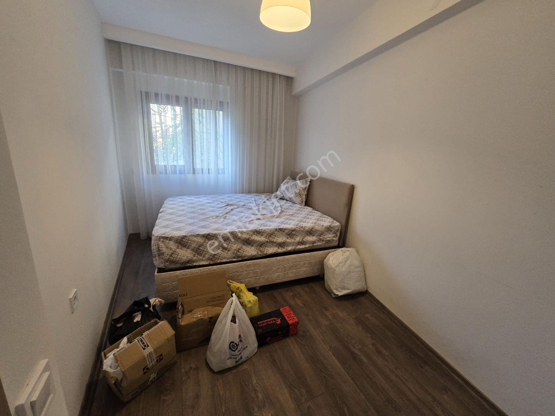 Karabağlar Bahçeli Evlerde D.gazlı Eşyalı Kiralık 2+1 Daire - Görsel 23