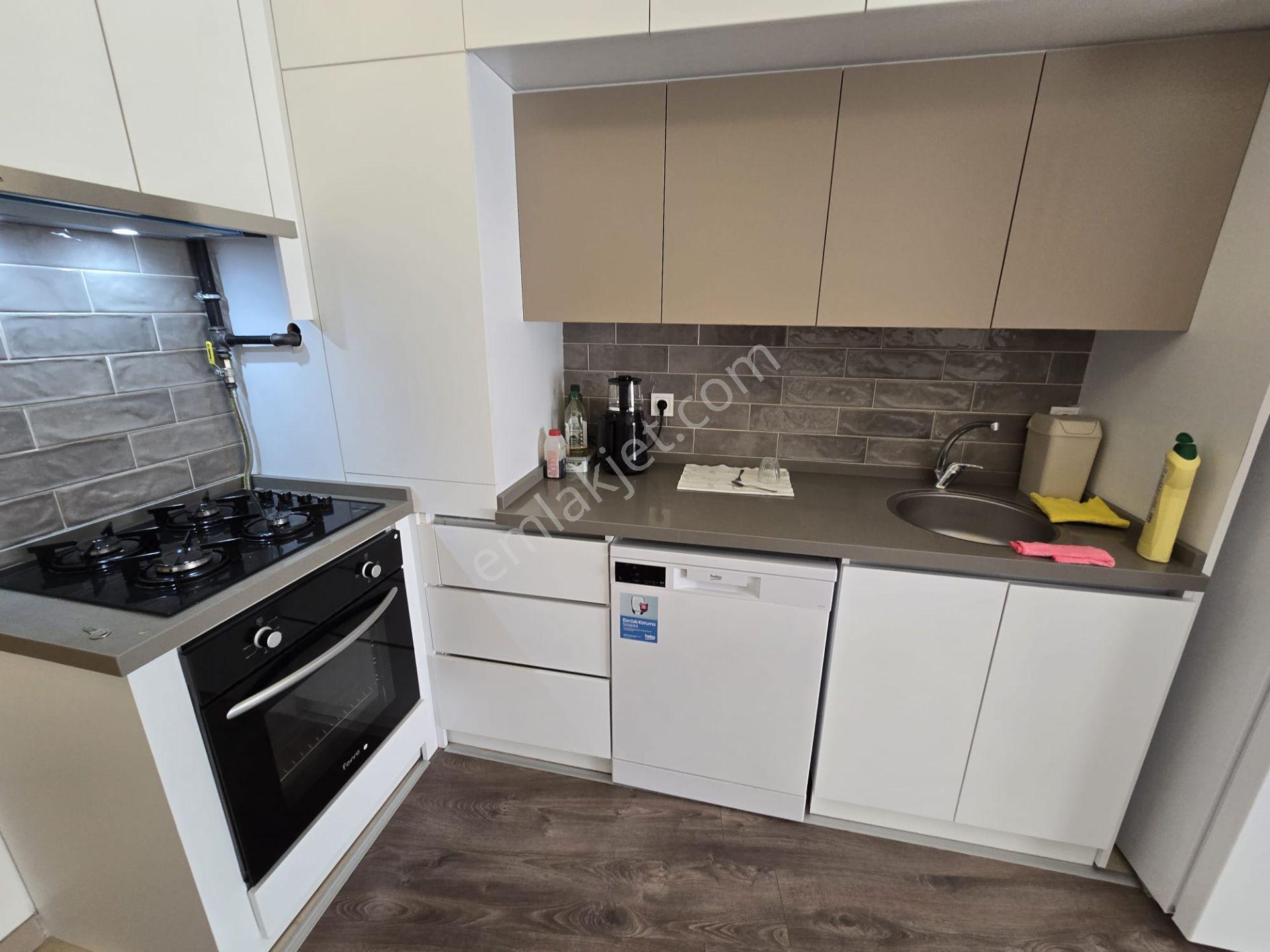 Karabağlar Bahçeli Evlerde D.gazlı Eşyalı Kiralık 2+1 Daire - Görsel 3