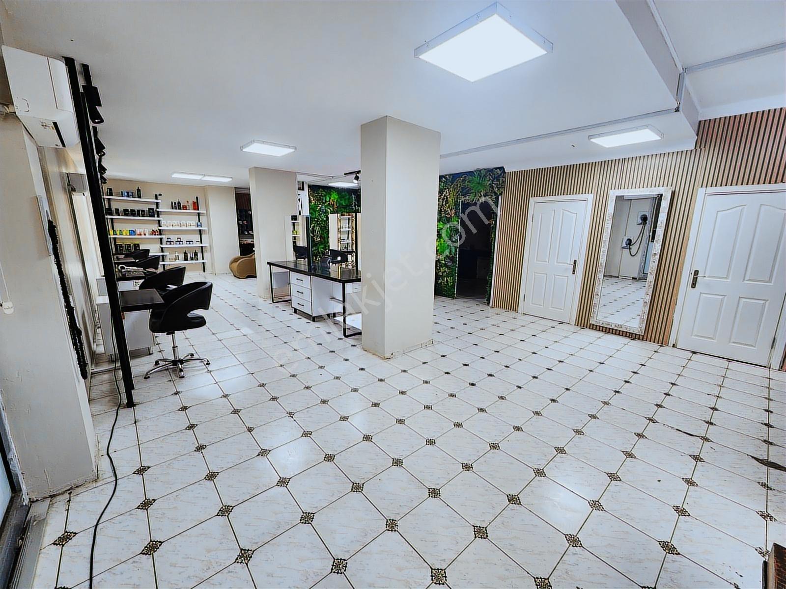 Markantalya Karşısı 10 Metre Cepheli 400 M2 Kiralık Dükkan - Görsel 4