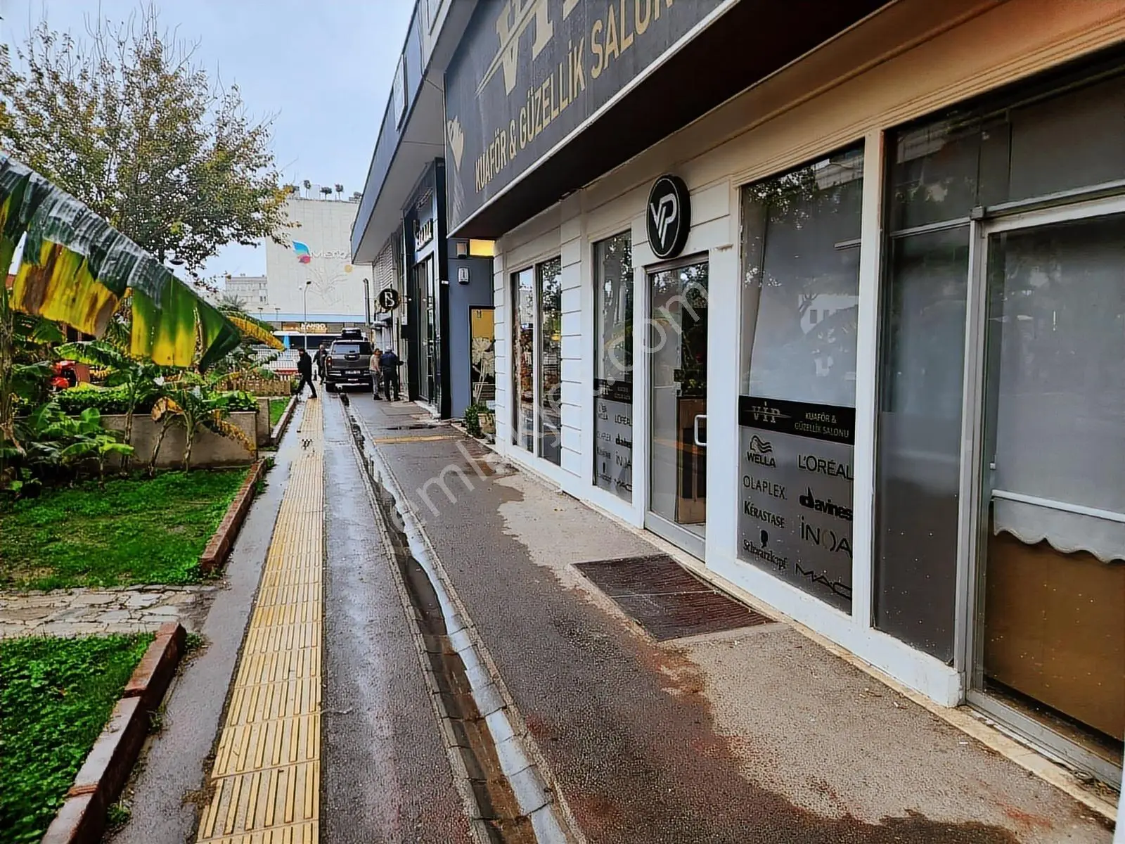 Markantalya Karşısı 10 Metre Cepheli 400 M2 Kiralık Dükkan