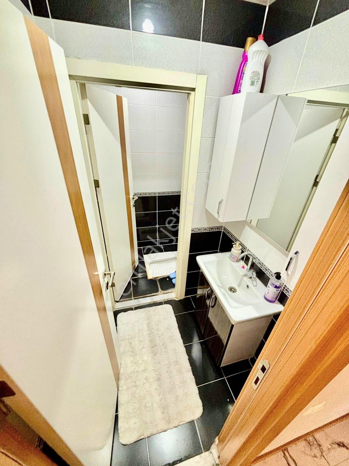 Karapürçek Diş Hastanesi Yanı Ak City Konutları'nda 4+1 Geniş, 2. Kat Satılık Daire! - Görsel 24
