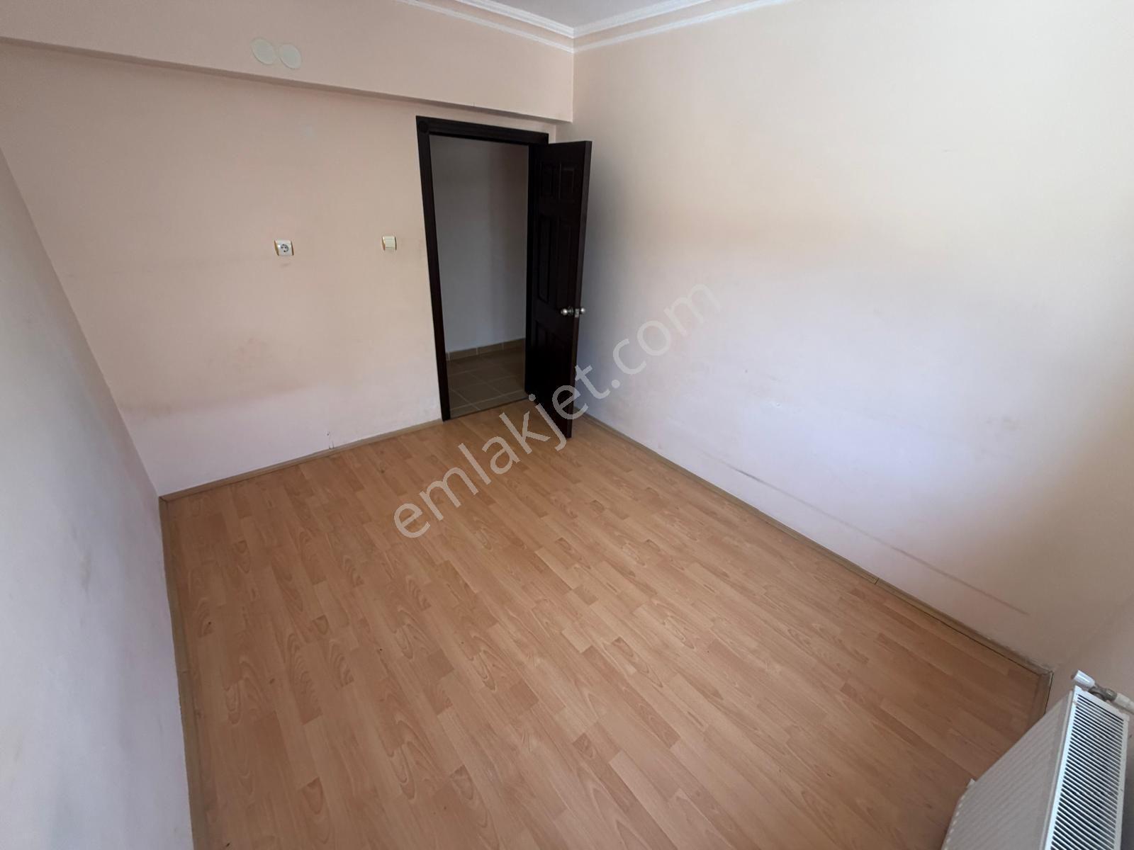 Sincan Pınarbaşı Mhde Çorum Caddesi Üzerinde 2+1 Ara Kat Kiralık Daire - Görsel 12